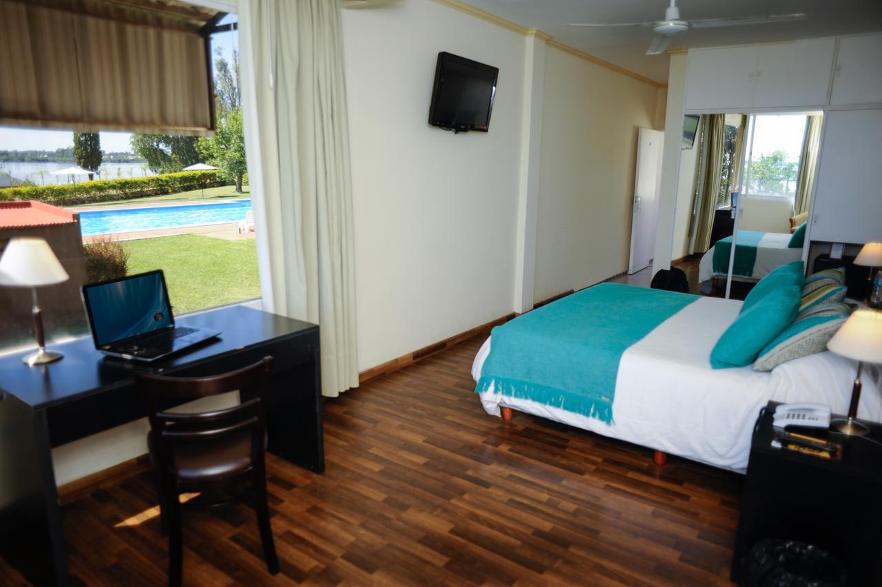 Manantiales Hotel De Turismo Monte Caseros Dış mekan fotoğraf